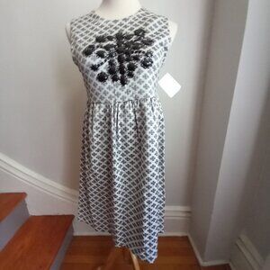 BIZZ PRINCESS SILVER WHITE JEWEL DRESS NWT S
